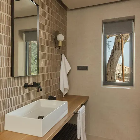 Monalia Suites Parga Exterior photo